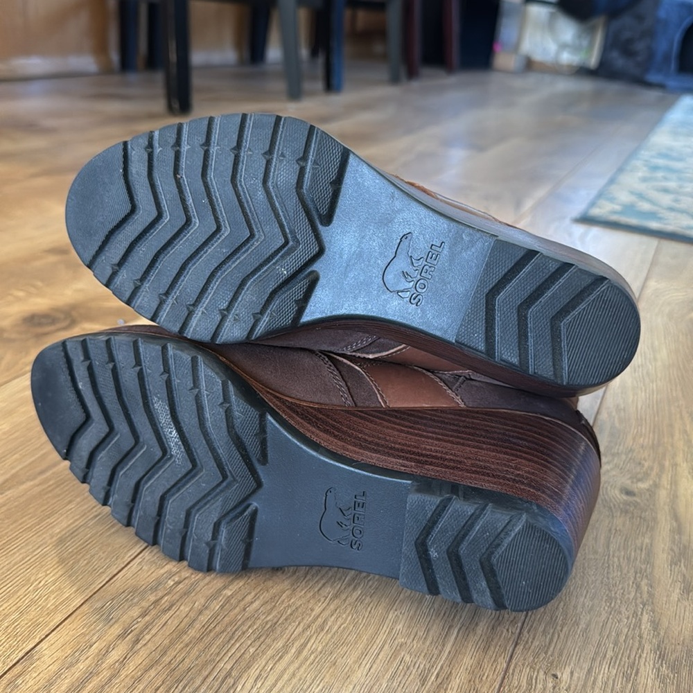 Sorel brown boots - Picture 6 of 9